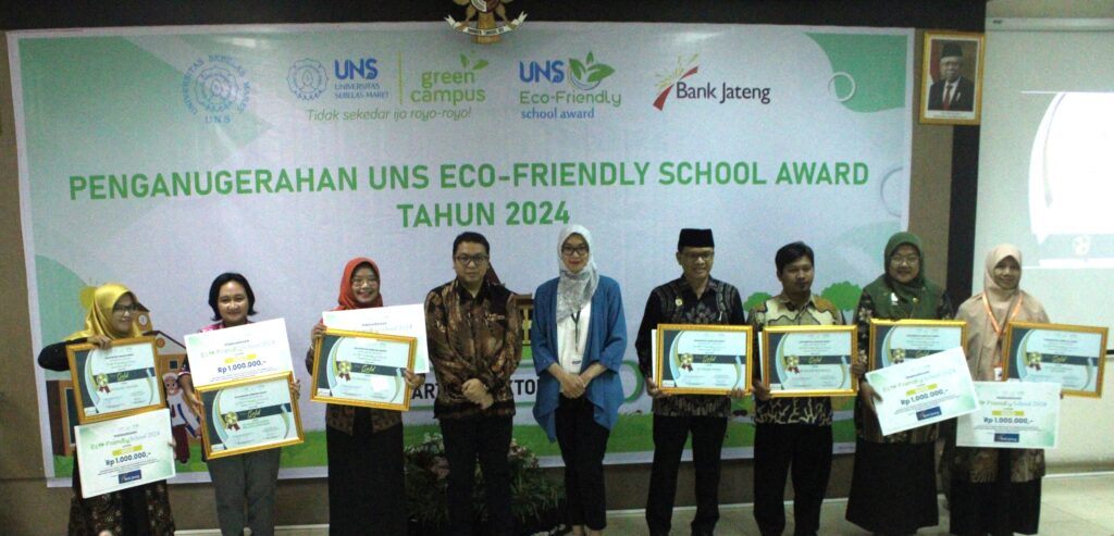 Green Campus UNS Berikan Penghargaan Eco-Friendly School 2024 kepada Sekolah Dasar di Solo Raya